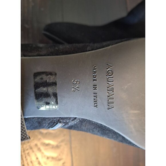 Aquatalia Fabrizia Black Suede Ankle Bootie/NWOB, Size 5.5 - Picture 10 of 11